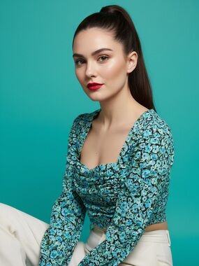 Bershka Blue Floral Long Sleeve Cropped Top Size L